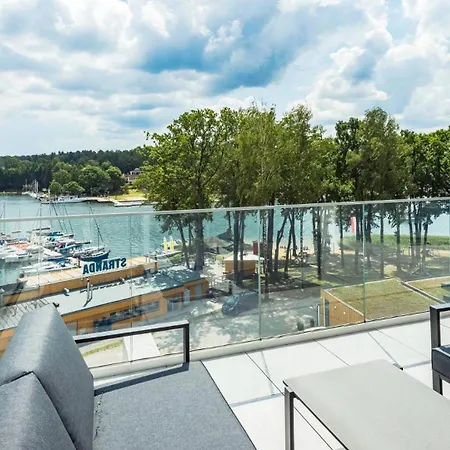 Stranda Nad Jeziorem Mazury 吉日茨科